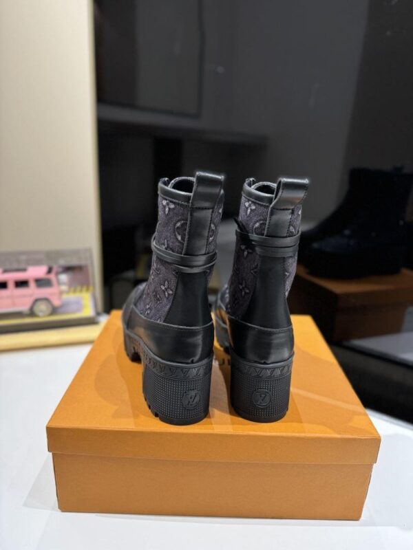 Boots 6088-2457 - Image 6