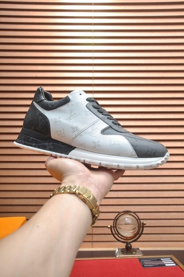 Run Away Sneaker 6038-2948