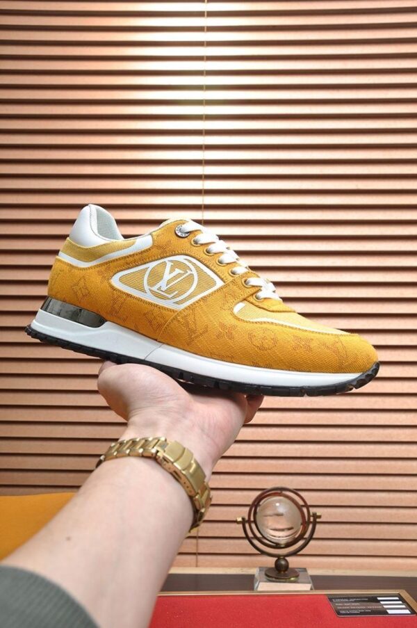 Run Away Sneaker 6038-2778
