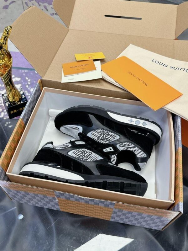 Run Away Sneaker 6045-3290