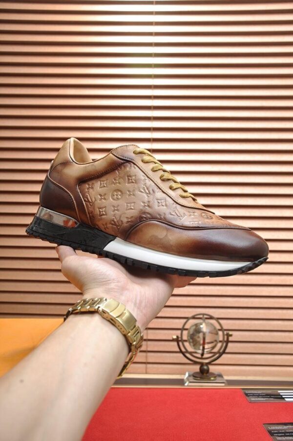 Run Away Sneaker 6038-2770
