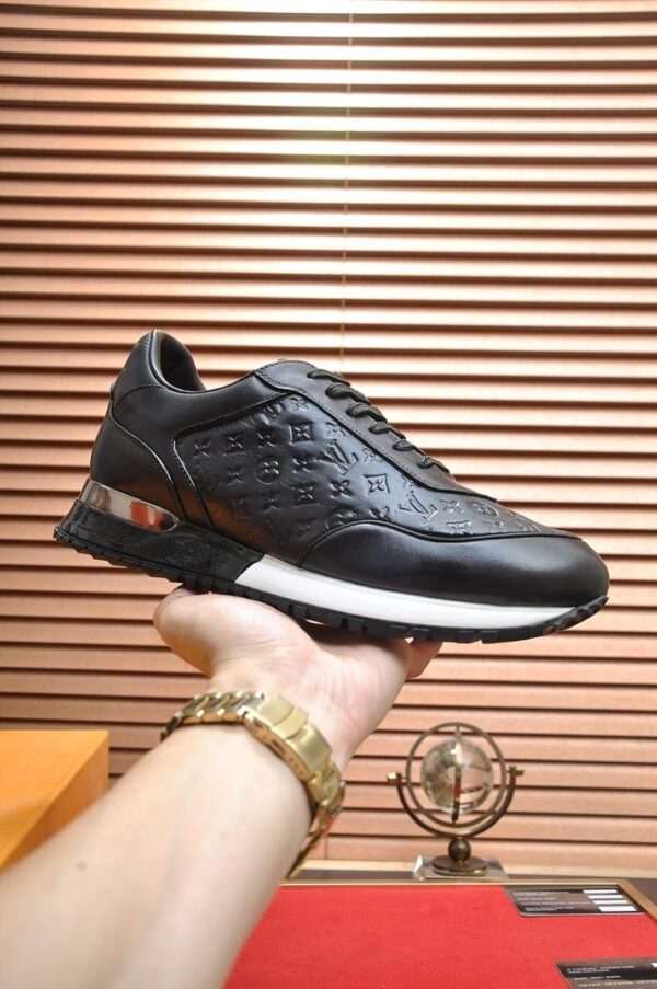 Run Away Sneaker 6038-2768