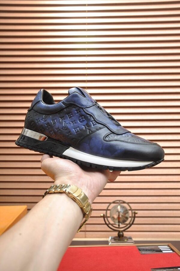 Run Away Sneaker 6038-2766
