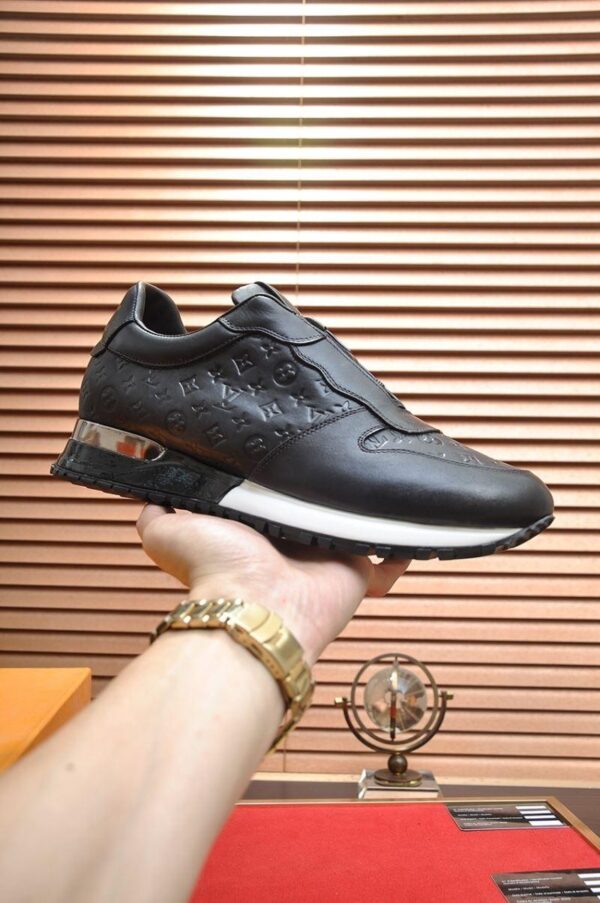 Run Away Sneaker 6038-2765