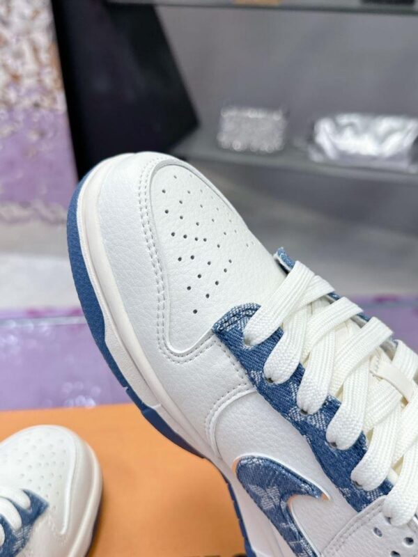x Nike Shoes 6038-2322 - Image 6