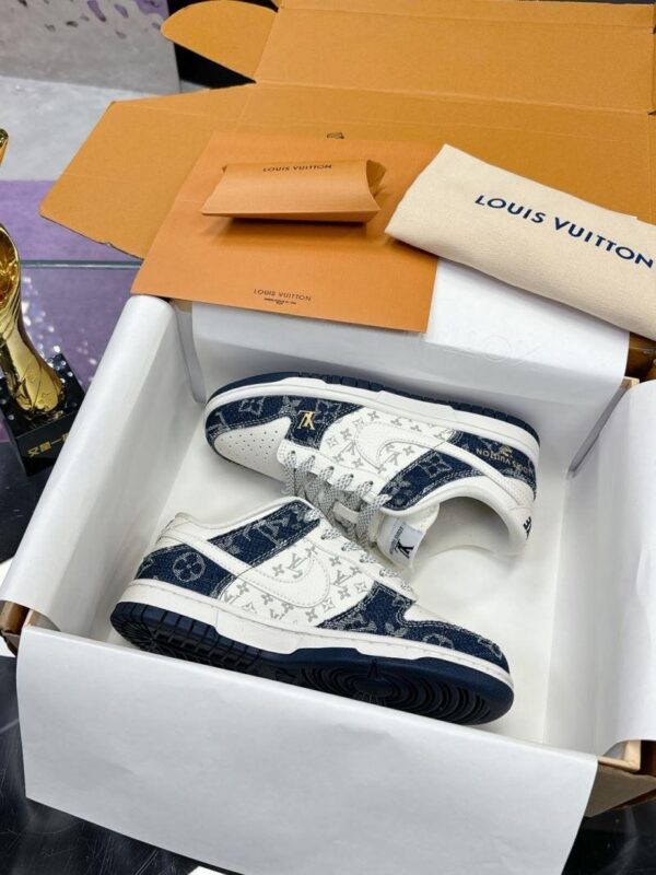 x Nike Shoes 6038-2321