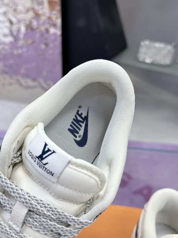 x Nike Shoes 6038-2321 - Image 9