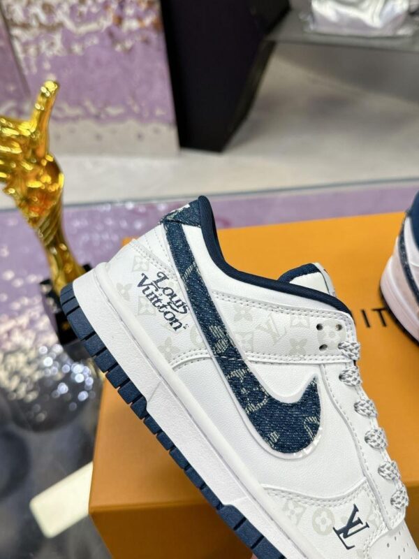 x Nike Shoes 6038-2319 - Image 8