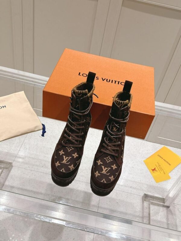 Boots 6045-3439