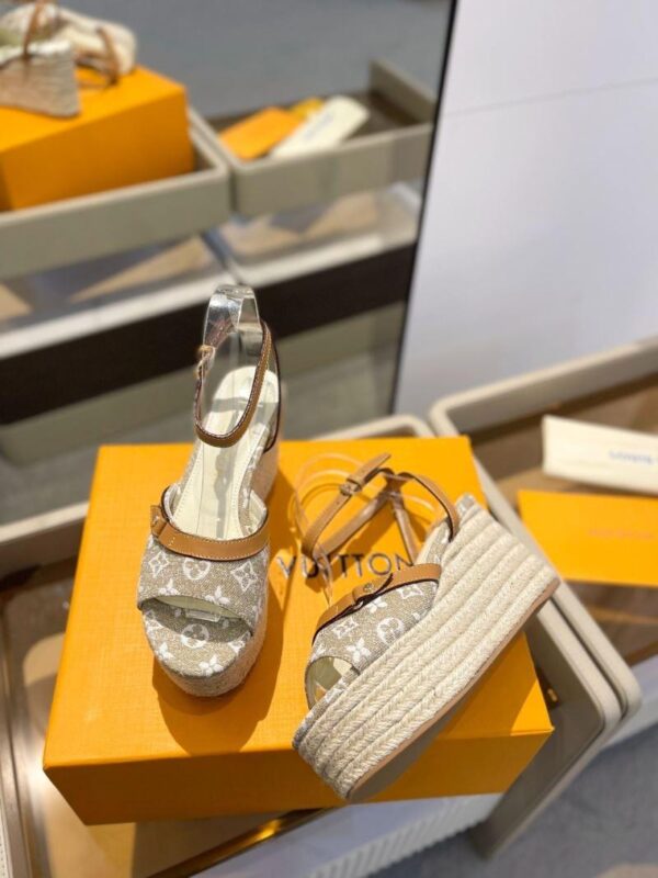 Sandals 6047-2844 - Image 6