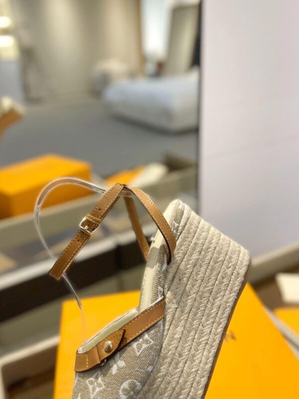 Sandals 6047-2844 - Image 8