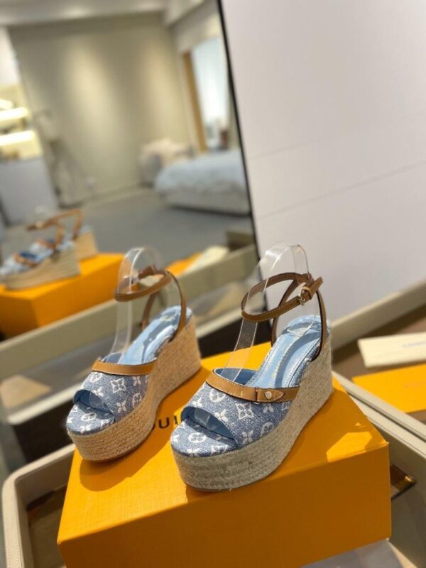 Sandals 6047-2842 - Image 4
