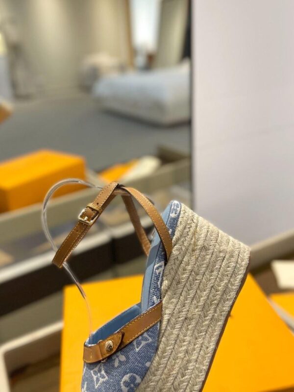 Sandals 6047-2842 - Image 8