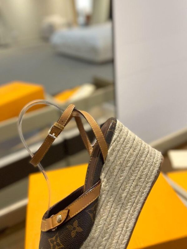 Sandals 6047-2841 - Image 8