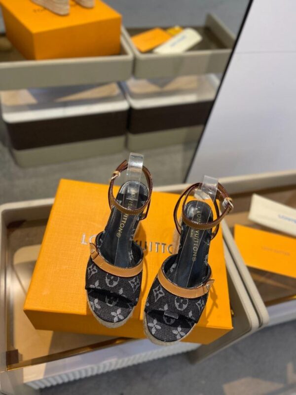 Sandals 6047-2840 - Image 3
