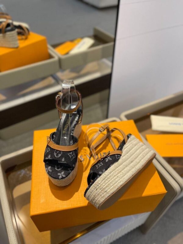 Sandals 6047-2840 - Image 6