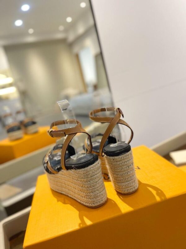 Sandals 6047-2840 - Image 7