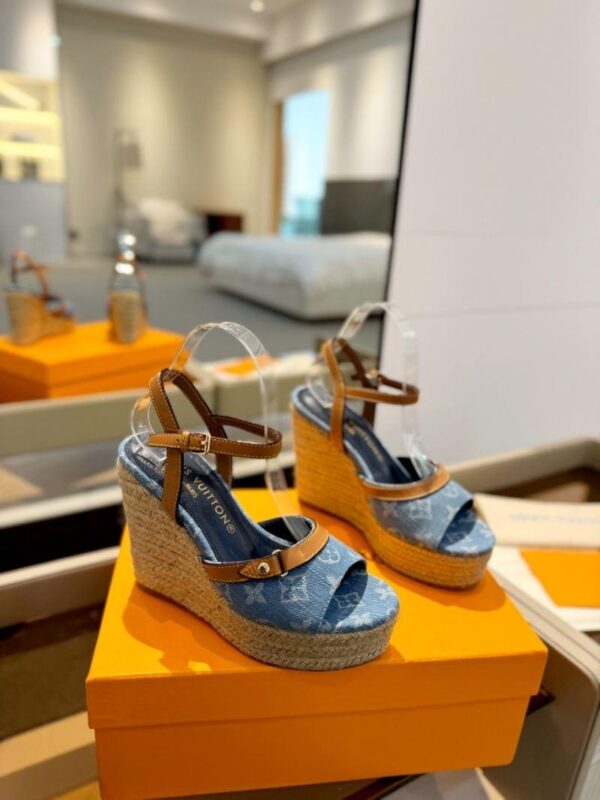 Sandals 6047-2839 - Image 2
