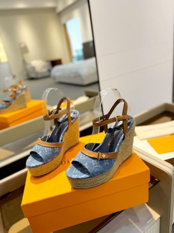 Sandals 6047-2839 - Image 4