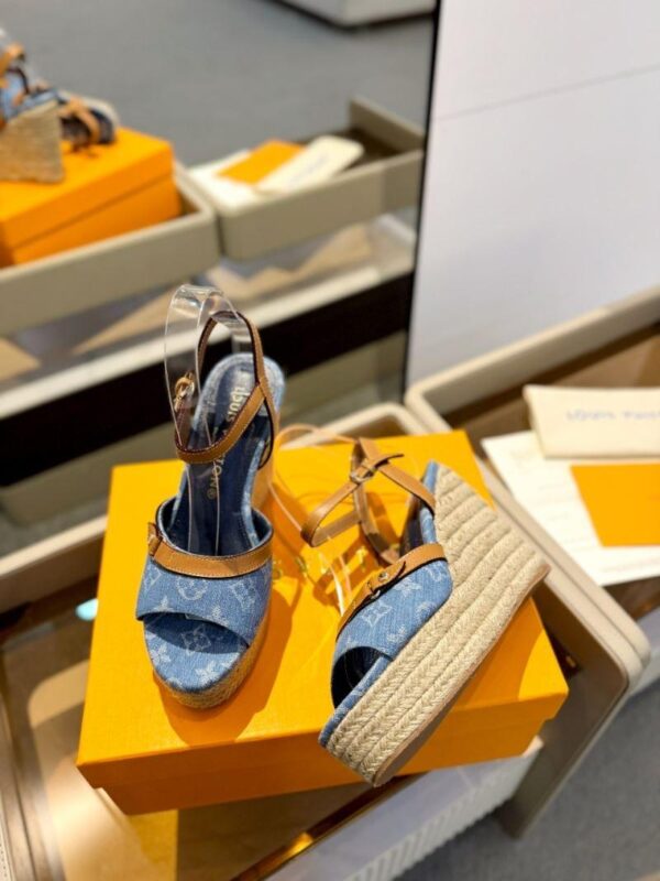 Sandals 6047-2839 - Image 6