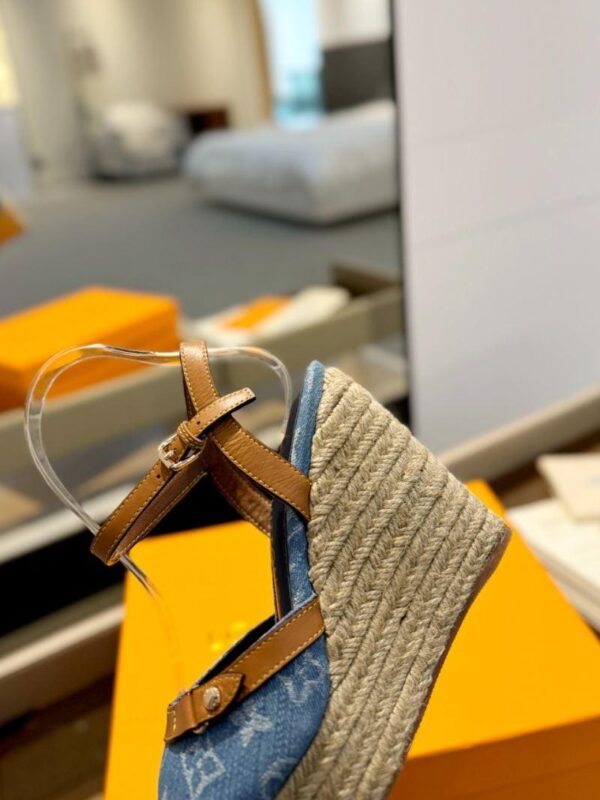 Sandals 6047-2839 - Image 8