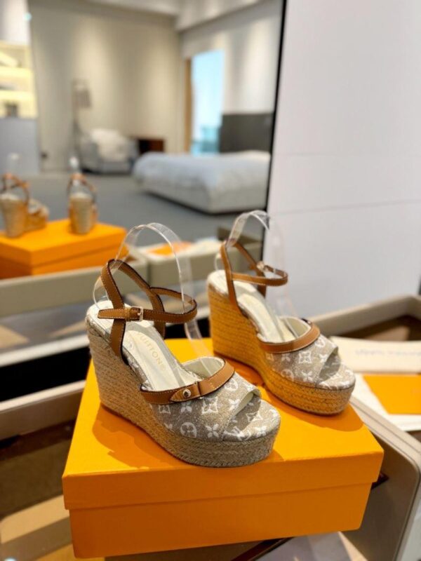 Sandals 6047-2838 - Image 2