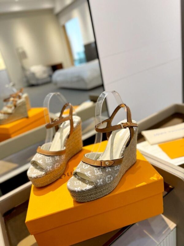 Sandals 6047-2838 - Image 4