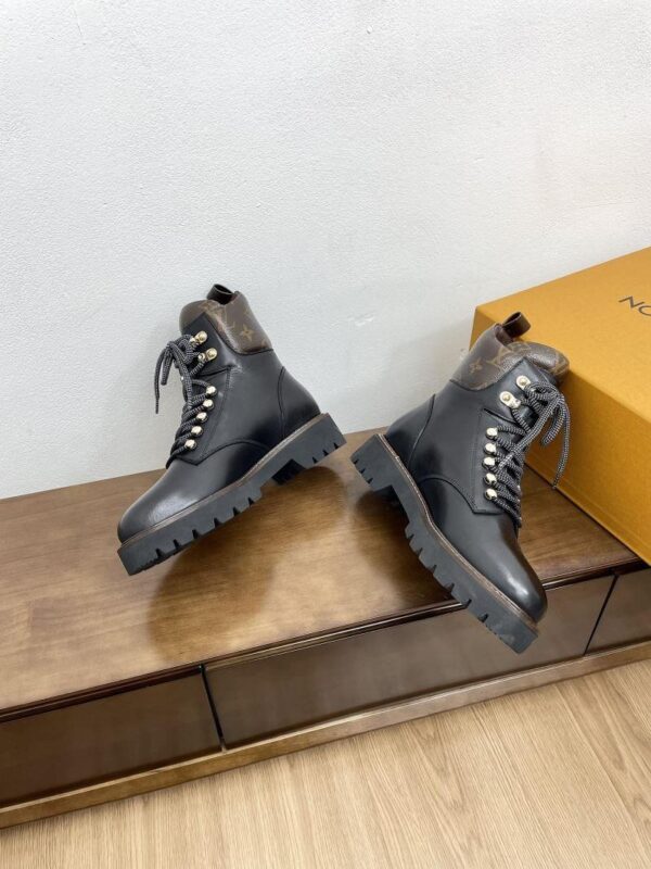 Boots 6045-3257 - Image 4