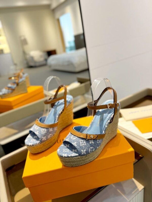 Sandals 6047-2836 - Image 4