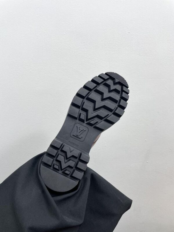 Boots 6045-3256 - Image 2