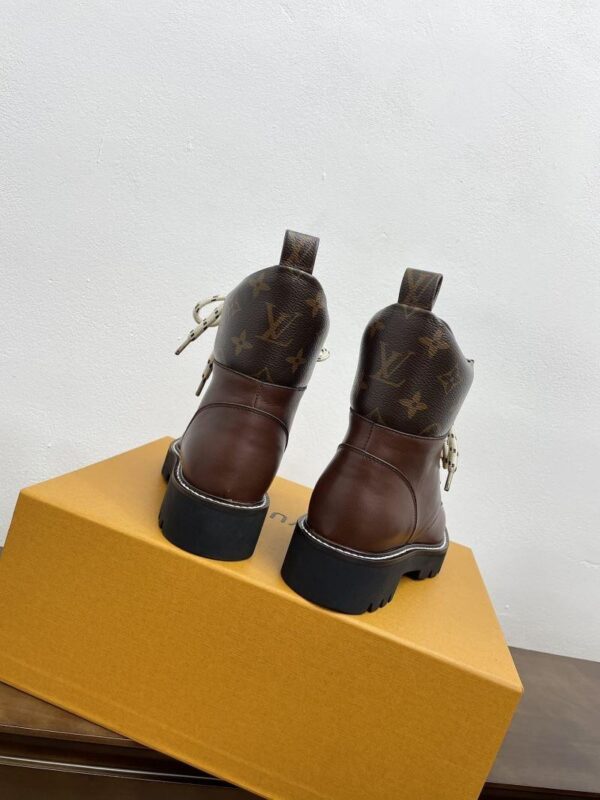 Boots 6045-3256 - Image 10