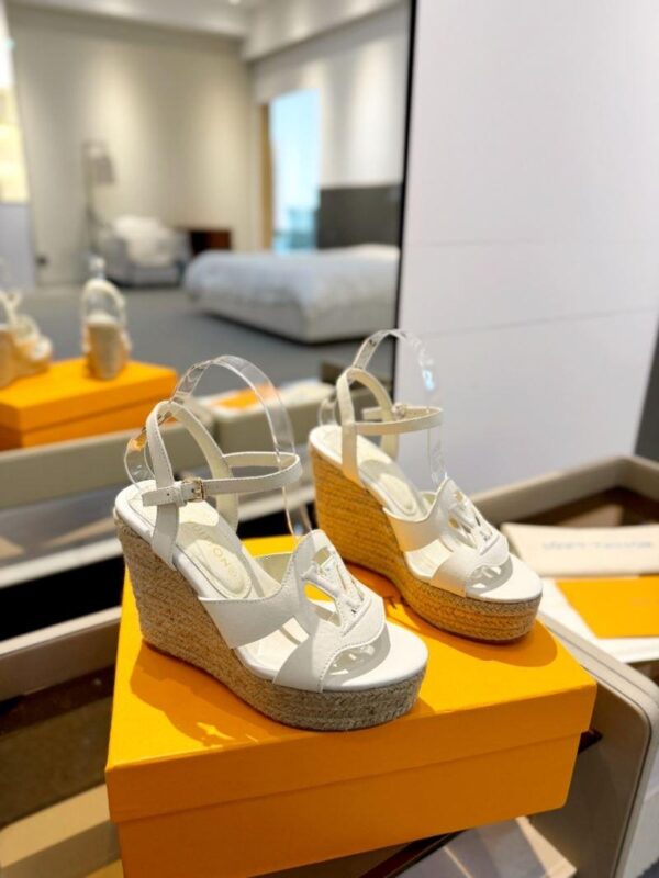 Sandals 6047-2834 - Image 2