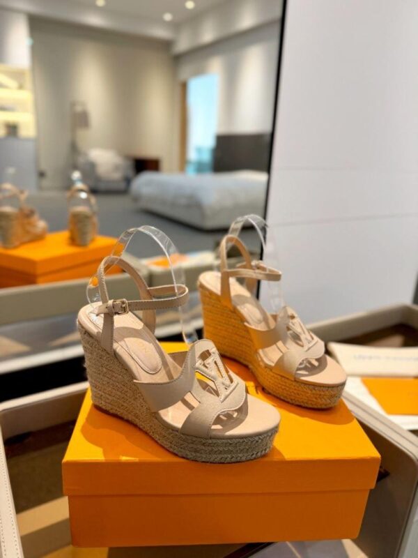 Sandals 6047-2832