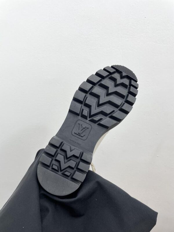 Boots 6045-3253 - Image 2