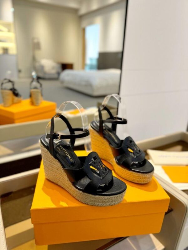 Sandals 6047-2831 - Image 2