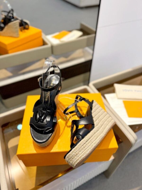 Sandals 6047-2831 - Image 6