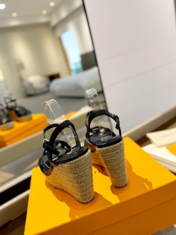 Sandals 6047-2831 - Image 7