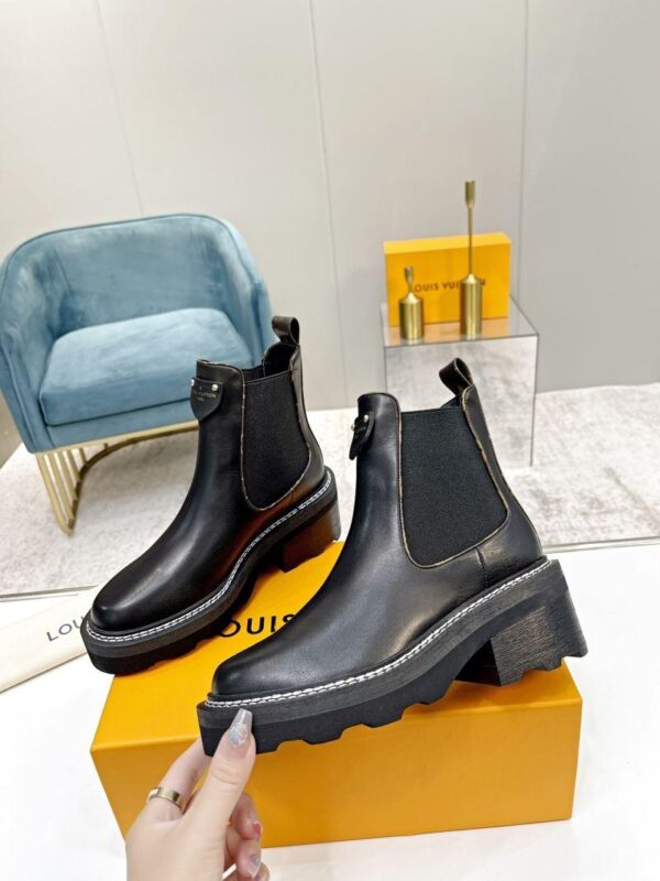 Boots 6045-3251