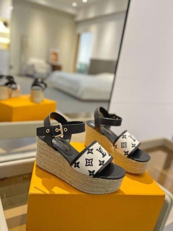 Sandals 6047-2827 - Image 2