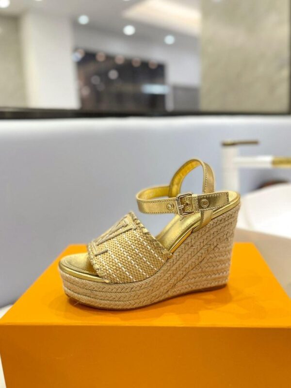 Sandals 6047-2822