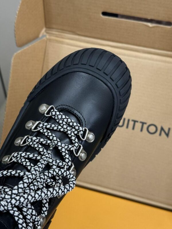 Boots 6045-3160 - Image 6
