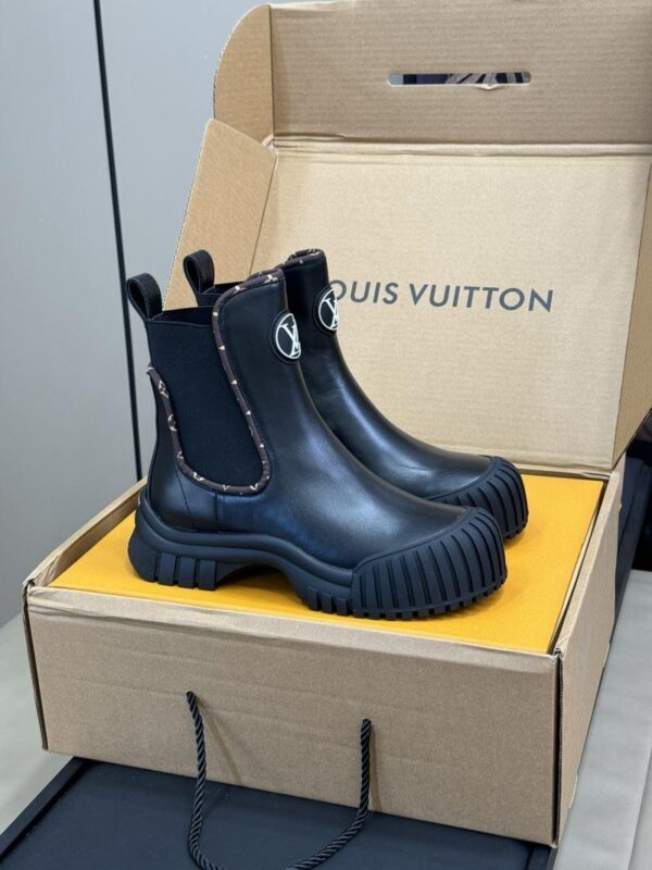Boots 6045-3159