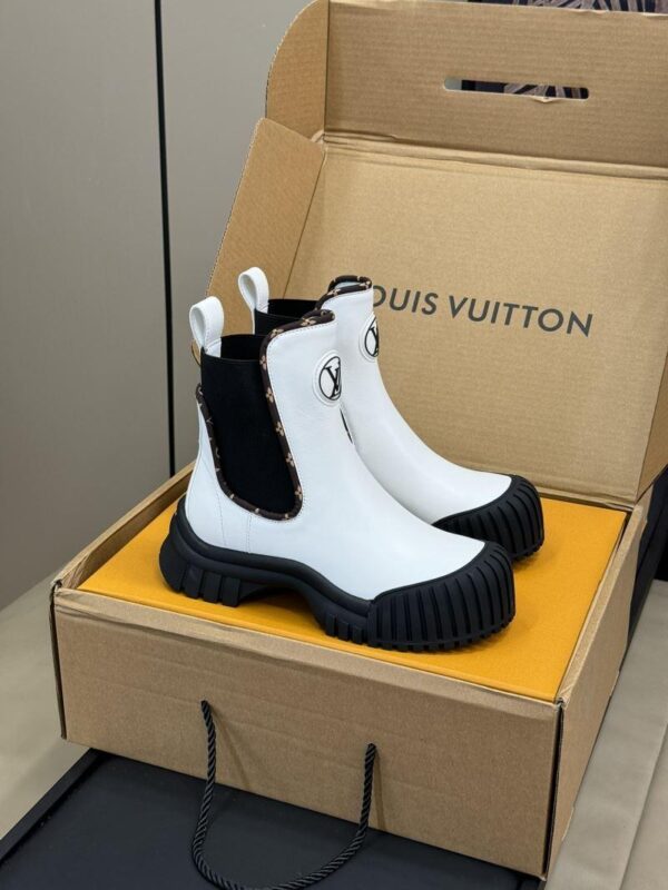 Boots 6045-3158
