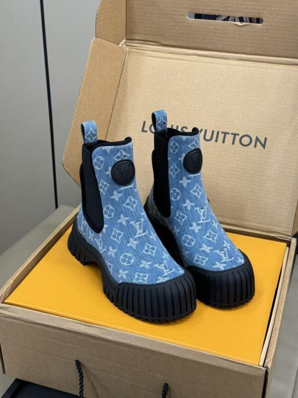 Boots 6045-3157 - Image 2