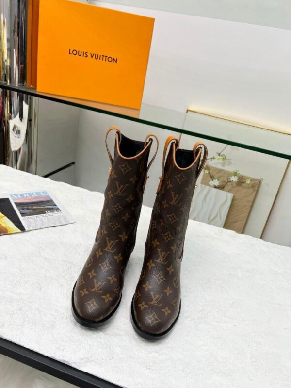Boots 6045-3140 - Image 4
