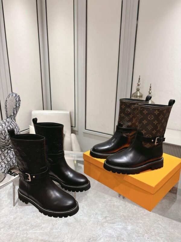Boots 6045-3139