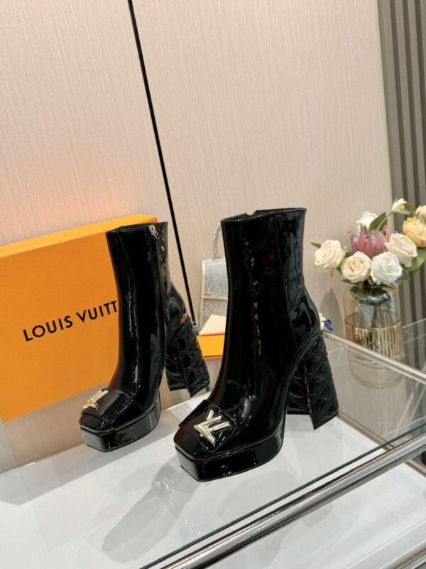 Boots 6045-3113 - Image 2