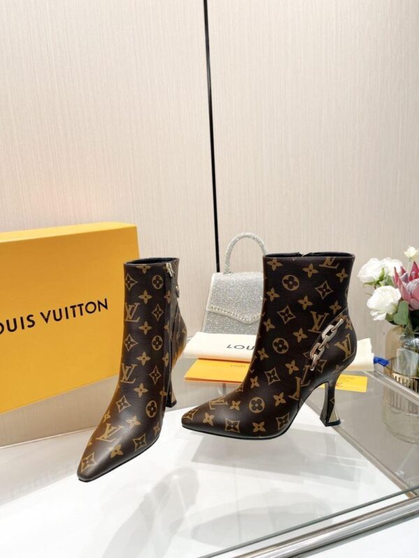 Boots 6045-3104 - Image 4