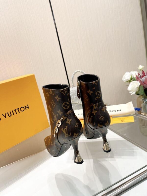 Boots 6045-3104 - Image 8