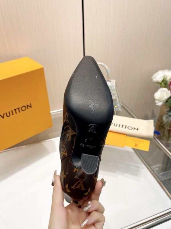 Boots 6045-3104 - Image 9